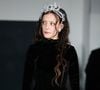 Elle souffre de pityriasis versicolor depuis des années

Camille Lellouche chante des chansons de son dernier album lors du défilé Weinsanto Mode Féminine Prêt-À-Porter Automne/Hiver 2025-2026 lors de la Fashion Week de Paris (PFW), à Paris, France, le 3 mars 2025. © Christophe Clovis/Bestimage