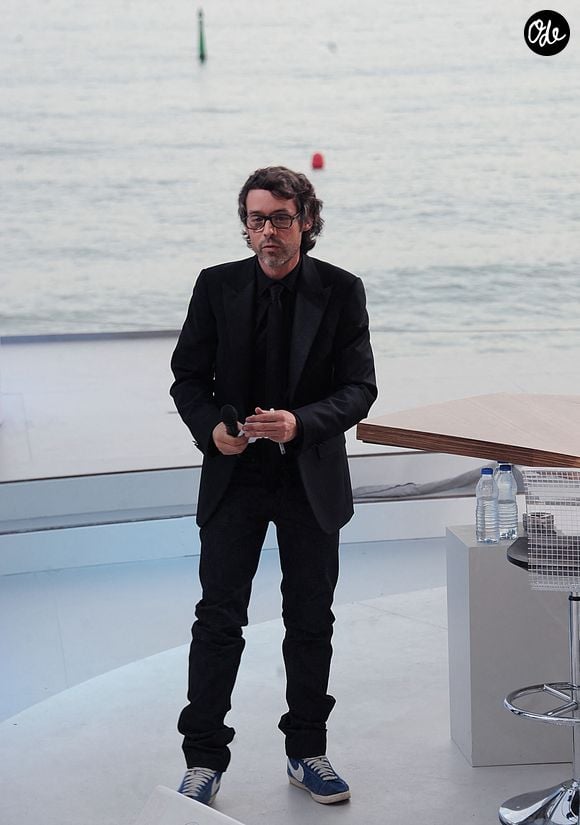 Yann Barthes lors de l'émission « Le Grand Journal » de Canal Plus, dans le cadre du 64e Festival de Cannes, à Cannes (France), le 12 mai 2011. Photo de Giancarlo Gorassini/ABACAPRESS.COM