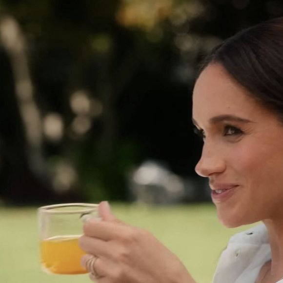 La duchesse de Sussex est de retour sur les écrans de télévision. Meghan s'est rapprochée de son mari, le prince Harry, alors que Netflix diffusait le premier teaser de sa nouvelle série With Love, Meghan, qu'elle a posté sur son nouveau compte Instagram. ©Backgrid USA / Bestimage