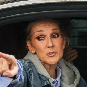 Martin Green est resté évasif auprès de l'AFP quant à l'éventuelle venue de Céline Dion, en déclarant alors : "Le Père Noël existe, et il faudra attendre et voir".

Celine Dion a été vue quittant son hôtel en route pour la cérémonie d'ouverture des Jeux Olympiques de Paris 2024 à Paris, France, le 26 juillet 2024. Photo by Aissaoui Nacer /Splash News/ABACAPRESS.COM