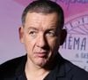 Dany Boon, à retrouver ce dimanche soir sur TMC dans "Rien à déclarer", a presque été lâché par sa fille Sarah qu'il attendait pour un tournage.
Exclusif - Dany Boon lors de la présentation de son film "Regarde" au Festival du Cinéma Francais et de la gastronomie d'Aix-les-Bains, France. © Denis Guignebourg/Bestimage