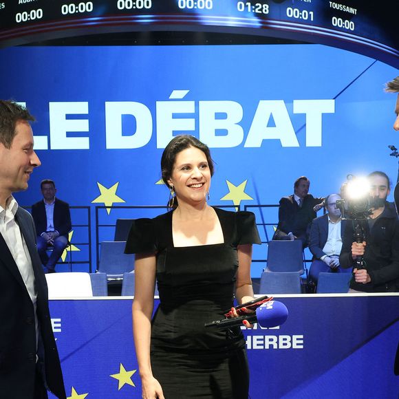 François-Xavier Bellamy (LR), Apolline de Malherbe et Maxime Switek - Elections européennes 2024 : débat entre les têtes de liste sur BFM Tv le 27 mai 2024.

© Coadic Guirec / Bestimage