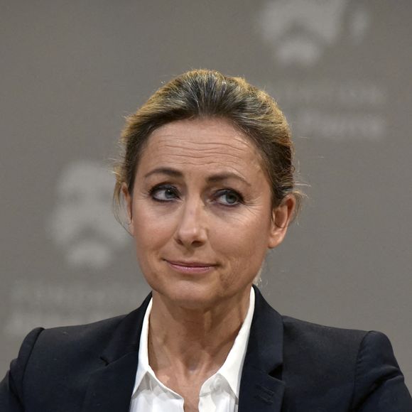 La journaliste et animatrice française Anne-Sophie Lapix lors d'une conférence sur le mal-logement en France dans le cadre du 27ème Congrès de la Fondation Abbe Pierre à Paris, France, le 2 février 2022. Photo par Patrice Pierrot/ABACAPRESS.COM