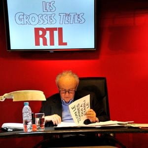 Il était un proche collaborateur de Philippe Bouvard. 

Philippe Bouvard Anime La Dernière Emission Les Grosses Tetes Sur RTL. Photo non datée. Photo par APS-MEDIAS/ABACAPRESS.COM