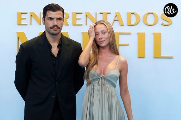 Férue de rythmes latino-américains, elle a réussi à convertir l'acteur Hugo Diego Garcia à la pratique de la salsa.

L'actrice espagnole Ester Expósito et Hugo Diego García sur le tapis rouge lors de l'avant-première de son nouveau film original Prime Video, "Enfrentados: Marfil", le mercredi 9 septembre 2026 à Madrid, en Espagne.

© Hugo Ortuno/ZUMA Press Wire