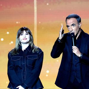 Exclusif - Marine et Nikos Aliagas lors de l'enregistrement de l'émission "La chanson secrète N°14", présentée par N.Aliagas et diffusée le 26 décembre sur TF1, consacrée à Marine à Paris le 10 décembre 2025. © Jacovides-Moreau/Bestimage