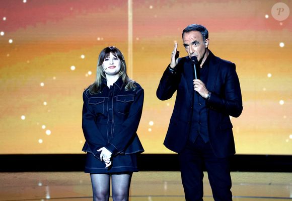 Exclusif - Marine et Nikos Aliagas lors de l'enregistrement de l'émission "La chanson secrète N°14", présentée par N.Aliagas et diffusée le 26 décembre sur TF1, consacrée à Marine à Paris le 10 décembre 2025. © Jacovides-Moreau/Bestimage