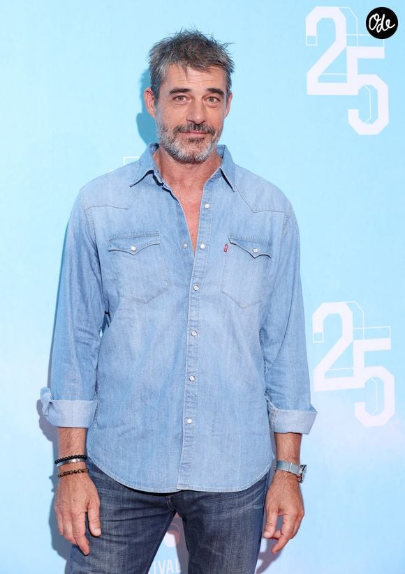 Thierry Neuvic au photocall de la mini-série "Infiltré(e)" lors de la 25ème édition du Festival de la fiction de la Rochelle, France, le 15 septembre 2023. © Denis Guignebourg/BestImage