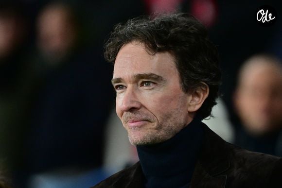 Antoine Arnault - Célébrités dans les tribunes du match de Ligue 1 McDonald's entre le PSG (Paris Saint-Germain) et le Paris FC (2-1) au Parc des Princes à Paris le 4 janvier 2026. © Christian Liewig/Bestimage