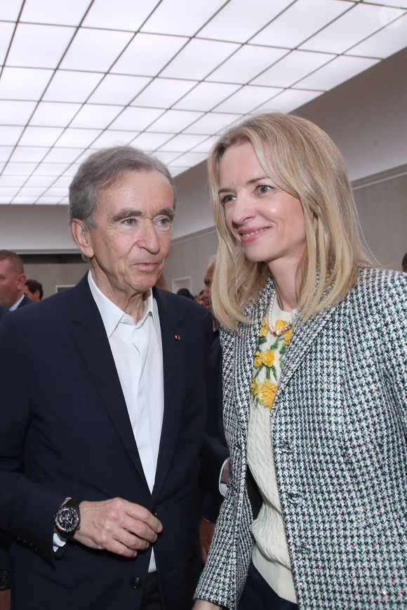 Bernard Arnault et Delphine Arnault (Présidente de Dior) - Défilé de mode Dior Homme, Collection Printemps / Été 2026, Front Row, dans le cadre de la Fashion Week de Paris, France, le 27 Juin 2025.

© Olivier Borde / Bertrand Rindoff / Bestimage