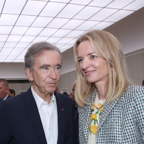Bernard Arnault et Delphine Arnault (Présidente de Dior) - Défilé de mode Dior Homme, Collection Printemps / Été 2026, Front Row, dans le cadre de la Fashion Week de Paris, France, le 27 Juin 2025.

© Olivier Borde / Bertrand Rindoff / Bestimage