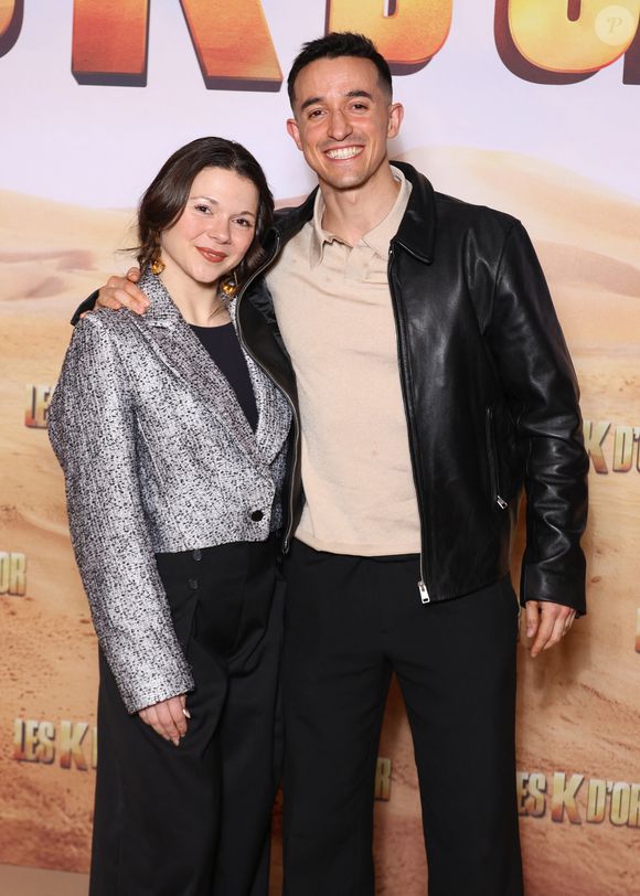 Tibo Inshape et sa femme Juju Fitcats - Avant-première du film "Les K D'Or" au Grand Rex à Paris le 2 mars 2026. © Denis Guignebourg/Bestimage