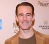 La star de Dawson s'en est allé des suites d'un cancer colorectal à l'âge de 48 ans. 

Nashville, TN FILE PHOTOS James Van Der Beek, la star de la série pour adolescents des années 1990 "Dawson's Creek", est décédé mercredi à l'âge de 48 ans après une bataille contre le cancer, a annoncé sa femme sur les médias sociaux.

Photo : Backgrid USA / Bestimage