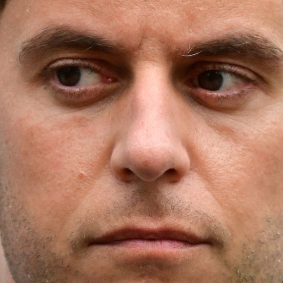 Gabriel Attal lors de la cérémonie de commémoration du génocide arménien de 1915 à Paris le 24 avril 2025.

© Christian Liewig / Bestimage