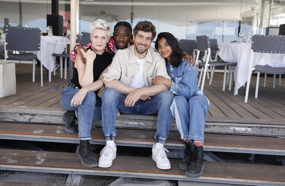 Dembo Camilo, Virginie Caliari, Agustin Galiana, Kathy Packianathan (Ici Tout commence) lors du photocall de 'CanneSeries ' Saison 6 au Palais des Festivals de Cannes le 15 Avril 2023. © Denis Guignebourg/Bestimage