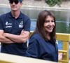 La baignade dans la Seine est officiellement autorisée depuis le 5 juillet 2025, une première depuis plus d’un siècle.

La Maire de Paris, Anne Hidalgo, visite les sites de baignades sur la Seine. Photo par Raphael Lafargue/ABACAPRESS.COM