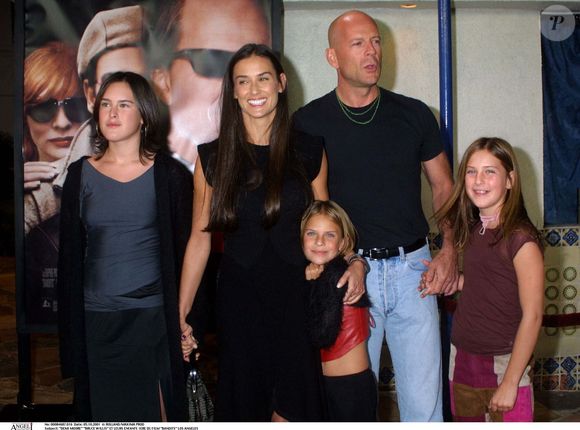 Elle a notamment confié : "Il va très bien".
Bruce Willis, Demi Moore et leurs enfants à l'avant-première du film "Bandits", à Los Angeles, en 1996.
Photo : Alain Rolland / Maxima Prod / Bestimage