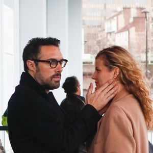 Et ce lundi 21 avril 2025, la réalisatrice a dévoilé une nouvelle photo de leur enfant.

Nicolas Bedos, avec sa compagne Pauline Desmonts sort du tribunal correctionnel de Paris où il était convoqué pour agression sexuelle en état d'ivresse sur une jeune femme de 25 ans ; le procès est reporté en septembre 2024.

© Christophe Clovis / Bestimage