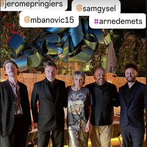 Elle se trouve à plus de 3 200 km de la capitale française.

Patricia Kaas a partagé une image sur laquelle elle se trouve entourée de musiciens. Capture d'écran Instagram