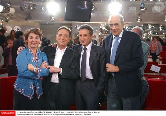 © Jean-Jacques Datchary/ABACA. 43333-27. Paris-France, 12/03/2003. Nathalie Corre, Pascal Sevran,Michel Drucker et Pierre Benichou lors de l'enregistrement de l'émission Vivement Dimanche de Michel Drucker.