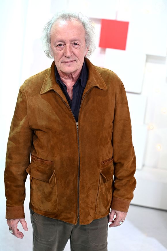 Exclusif - Didier Barbelivien - Enregistrement de l'émission "Vivement Dimanche, spéciale M.Galabru", au Studio Gabriel à Paris, présentée par M.Drucker et diffusée le 22 janvier
© Guillaume Gaffiot / Bestimage