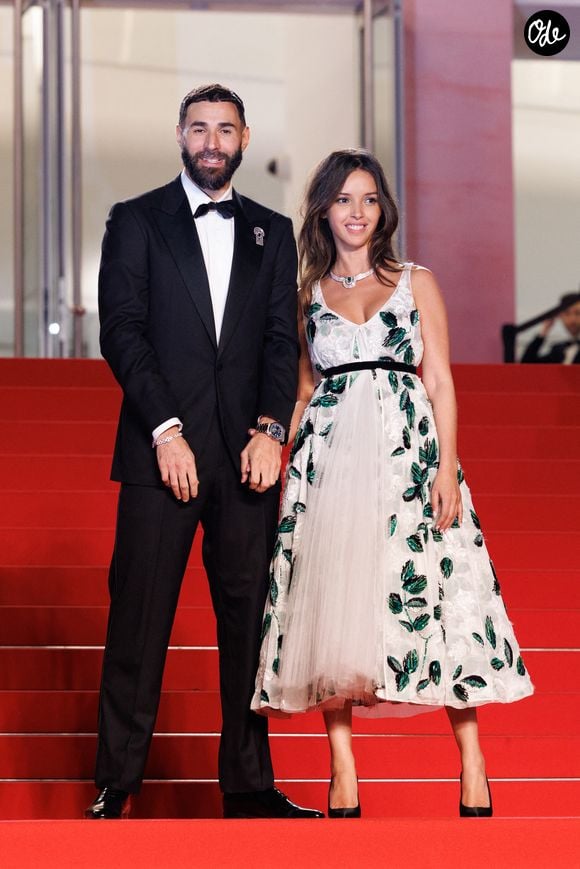 Karim Benzema et sa compagne Lyna Khoudri à la descente des marches du film « 13 jours 13 nuits » lors du 78ème Festival International du Film de Cannes. Le 23 mai 2025
© © Jacovides-Moreau / Bestimage / Bestimage