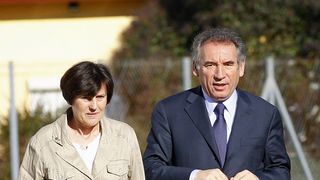 "Elle aime bien que je sois viril" : Dans l'intimité du Premier ministre François Bayrou et sa femme Elisabeth