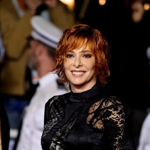 Mylène Farmer - Montée des marches du film « Dalloway » lors du 78ème Festival International du Film de Cannes, au Palais des Festivals à Cannes. Le 15 mai 2025
© Jacovides-Moreau / Bestimage