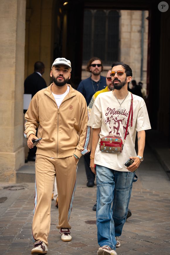 Ce partenariat stratégique scelle l'alliance de deux univers branchés autour de produits gourmands et adaptés aux tendances actuelles.

BigFlo et Oli - Les célébrités au défilé Drôle de Monsieur "Collection Homme Prêt-à-Porter Printemps/Eté 2026" lors de la Fashion Week de Paris, le 26 juin 2025.

© Florian Lavielle/Bestimage