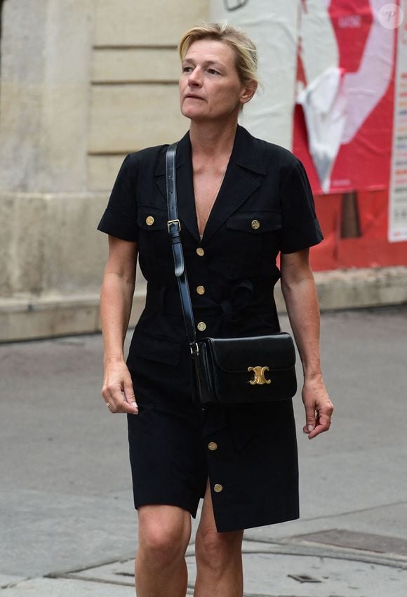 Anne-Elisabeth Lemoine - Arrivées des célébrités aux obsèques de Jane Birkin en l'église Saint-Roch à Paris. Le 24 juillet 2023 © Jacovides-KD Niko / Bestimage