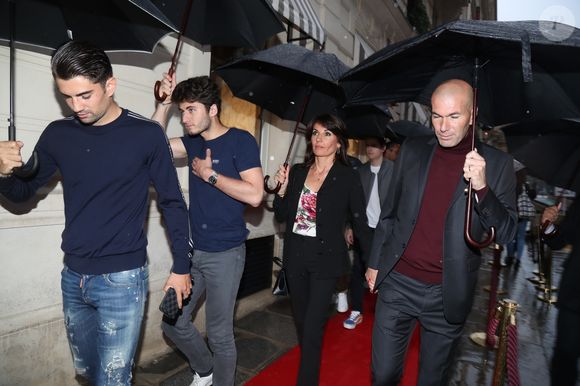 Zinédine Zidane avec sa femme Véronique et leurs enfants Luca et Enzo - A l'occasion des 20 ans de la victoire de l'équipe de France, les bleus 98 se sont rendus à un dîner organisé au Buddha Bar avec les joueurs et leurs familles à Paris, France, le 11 juin 2018.