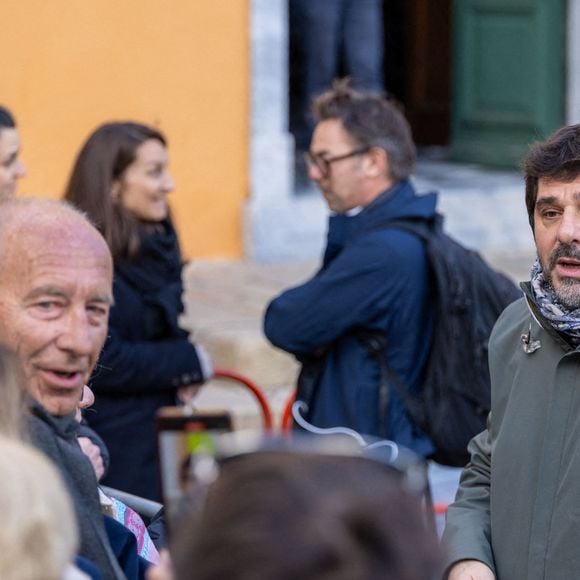 Et tout comme Alizée, il n'a pas pu masquer son émotion

Les derniers préparatifs à Ajaccio à la veille de l'arrivée du Pape François. L'île de beauté se prépare à accueillir un Pape pour la première fois de son histoire !  Patrick Fiori, Alizée, Christophe Modoloni, Jean Charles Papi, Francine Massiani Ajaccio, Corse, France, le 14 décembre 2024. Shootpix/ABACAPRESS.COM