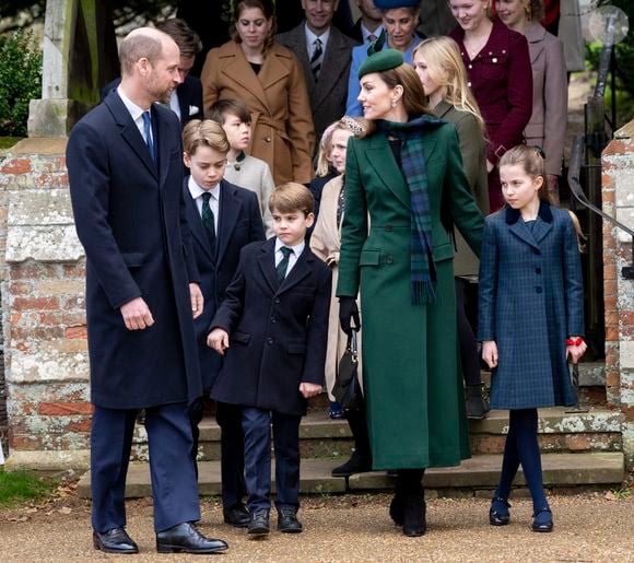 Le prince William, prince de Galles, Catherine Kate Middleton, princesse de Galles, le prince George, le prince Louis et la princesse Charlotte -  famille royale britannique se rend à la messe de Noël à Sandringham le 25 décembre 2024 (GOFF INF / BESTIMAGE).