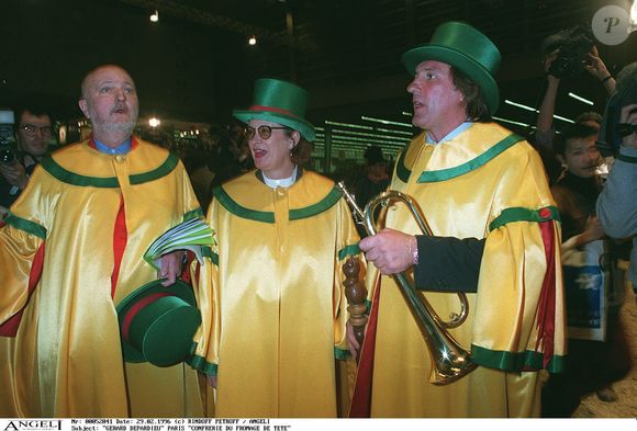 Gérard Depardieu, Jean-Pierre Coffe et Dominique Lavanant à Paris en 1996.