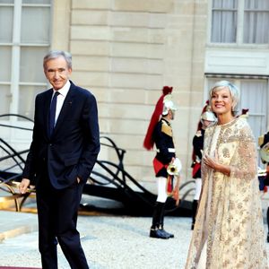 Bernard Arnault et sa femme Hélène Mercier-Arnault arrivant au dîner d'état au palais de l'Elysée à Paris en l'honneur de la visite du roi et de la reine de Belgique en France le 14 octobre 2024.

© Dominique Jacovides / Bestimage