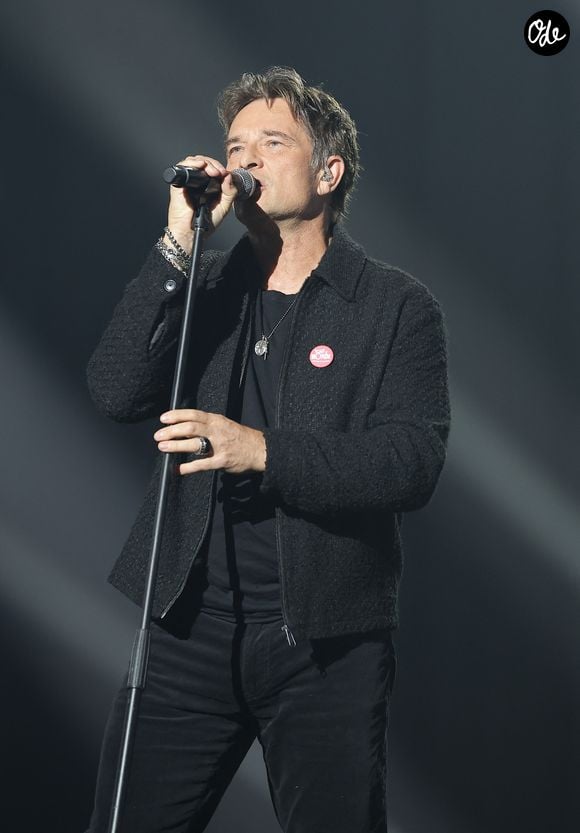 Exclusif - David Hallyday lors du concert du gala de Noël de l'association "Tout le monde contre le cancer fête ses 20 ans" à Paris, le 4 décembre 2025. 

© Coadic Guirec/Bestimage