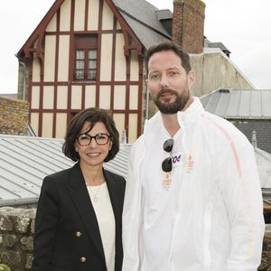 Rachida Dati, ministre de la Culture, rencontre Thomas Pesquet, porteur de la flamme olympique au Mont Saint-Michel le 31 mai 2024.

© Jack Tribeca / Bestimage