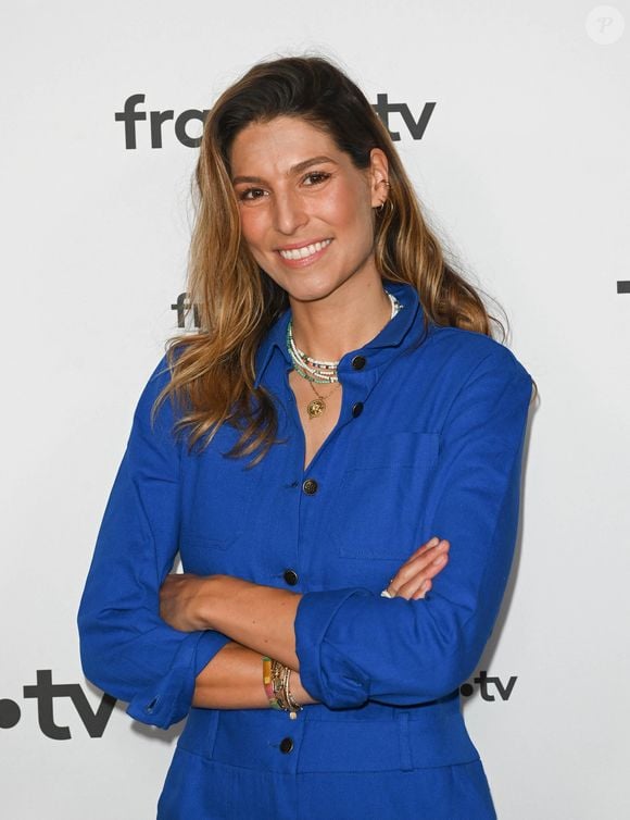Laury Thilleman anime l'émission "Rendez-vous en terre inconnue". Laury Thilleman au photocall pour la conférence de presse de rentrée de France TV à la Grande Halle de la Villette à Paris, France, le 6 juillet 2022. © Coadic Guirec/Bestimage
