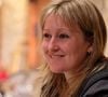 Sur son petit nuage, l'ancienne protégée de Karine Le Marchand a laissé éclater sa joie en légende de sa publication. 

Julie candidate de "L'amour est dans le pré" en 2017.