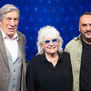 Exclusif - Jean-Pierre Castaldi, Catherine Lara, François-Xavier Demaison en backstage de l'enregistrement de l'émission "La Boîte à secrets", présentée par F.Bollaert et diffusée le 9 janvier 2026 sur France 3, dans les studios du Lendit à Saint-Denis, France, le 2 décembre 2025. © Cyril Moreau/Bestimage