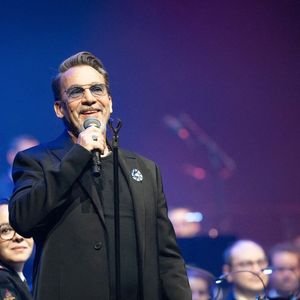 Le chanteur Florent Pagny se produit lors d'un concert de charité, Sentinelles D'Un Soir, organisé par le Gouverneur Militaire de Paris au profit des Bleuets de France, des soldats blessés et des victimes du terrorisme à la Salle Pleyel à Paris, France, le 30 mai 2024. Photo David Boyer/Abaca