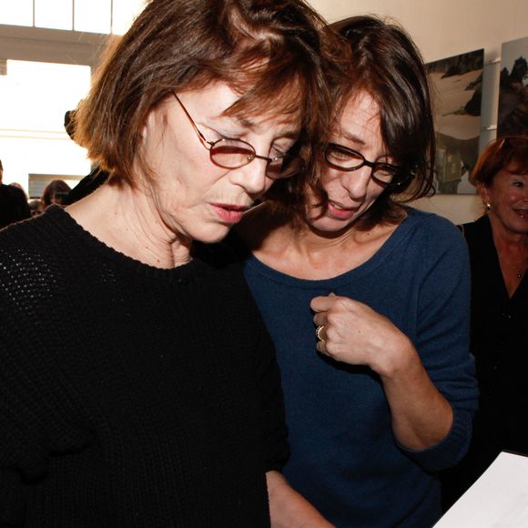 Jane Birkin et sa fille Kate Barry à  Dinard, France, le 5 octobre 2012. © Photo par Audrey Poree/ABACAPRESS.COM