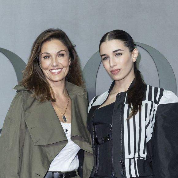 Nadia Farès nous a quittés à 57 ans après un accident à Paris.

Nadia Fares et sa fille Shana Leelee Chasman au photocall du défilé Christian Dior Mode Féminine Prêt-À-Porter Automne/Hiver 2025-2026 lors de la Fashion Week de Paris (PFW), à Paris, France. © Olivier Borde/Bestimage