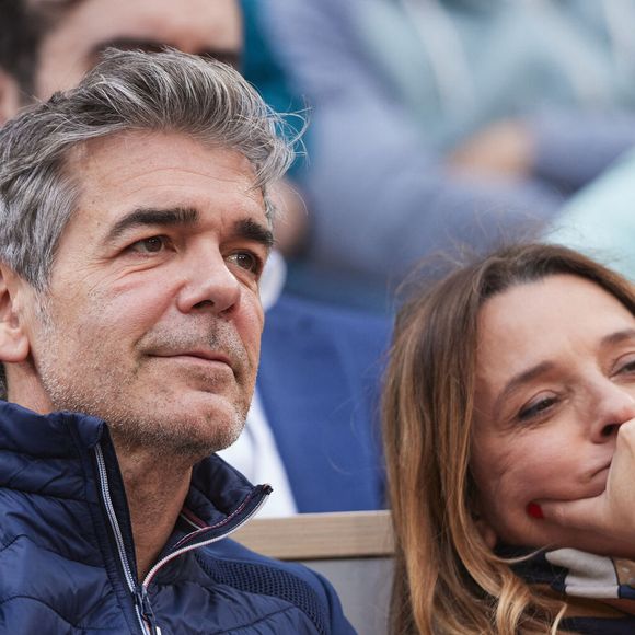 Xavier de Moulins et sa femme Anaïs Bouton - Célébrités dans les tribunes des Internationaux de France de tennis de Roland Garros 2024 à Paris le 26 mai 2024. © Moreau-Jacovides/Bestimage