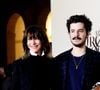 Et Vincent Zulawski qui a fait une école de cinéma à Londres et qui a sorti des recueils de poésie

Exclusif - Sophie Marceau et son fils Vincent Zulawski - Photocall de l'avant-première du film "Les Trois Mousquetaires : D'Artagnan" aux Invalides à Paris le 21 mars 2023.

© Jacovides / Moreau / Guirec / Bestimage