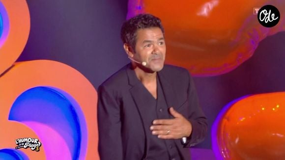 Jamel Debbouze a été invité surprise de cette soirée diffusée sur TF1.

Jamel Debbouze lors de la troisième édition du Festival "L'humour à la plage" diffusée sur TF1 jeudi 27 août 2026

Capture d'écran TF1 "L'humour à la plage"