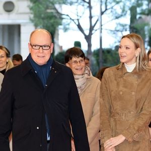 Le prince Albert II de Monaco, La princesse Charlène de Monaco, La princesse Stéphanie de Monaco, Camille Gottlieb lors du spectacle Monaco sous les Etoiles, sous le chapiteau de Fontvieille à Monaco, le 22 décembre 2025. 
© Claudia Albuquerque / Bestimage