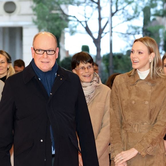 Le prince Albert II de Monaco, La princesse Charlène de Monaco, La princesse Stéphanie de Monaco, Camille Gottlieb lors du spectacle Monaco sous les Etoiles, sous le chapiteau de Fontvieille à Monaco, le 22 décembre 2025. 
© Claudia Albuquerque / Bestimage