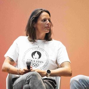 Laure Manaudou - Dévoilement du parcours du relais de la flamme des Jeux Olympiques de Paris 2024 dans la grand amphitheatre de la Sorbonne à Paris le 23 juin 2023. JB Autissier / Panoramic / Bestimage
