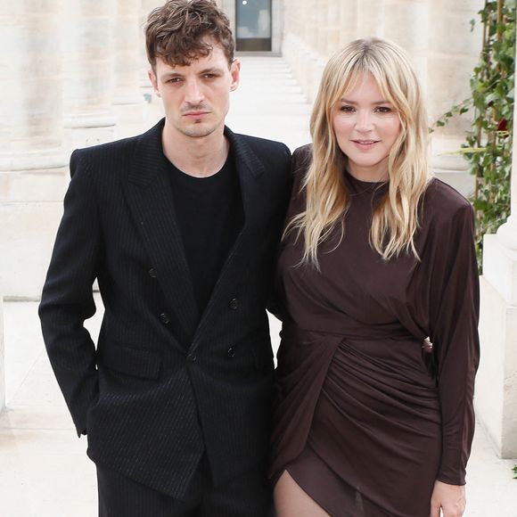 Niels Schneider et sa compagne Virginie Efira - 35ème édition des "Trophées ANDAM" dans les jardins du Palais Royal à Paris, France, le 27 juin 2024. © Christophe Clovis / Bestimage
